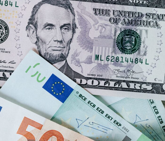 Finanzanalyse mit Dividenden, Aktienrückkäufen und Kapitalallokation als Symbol für Shareholder Yield.
